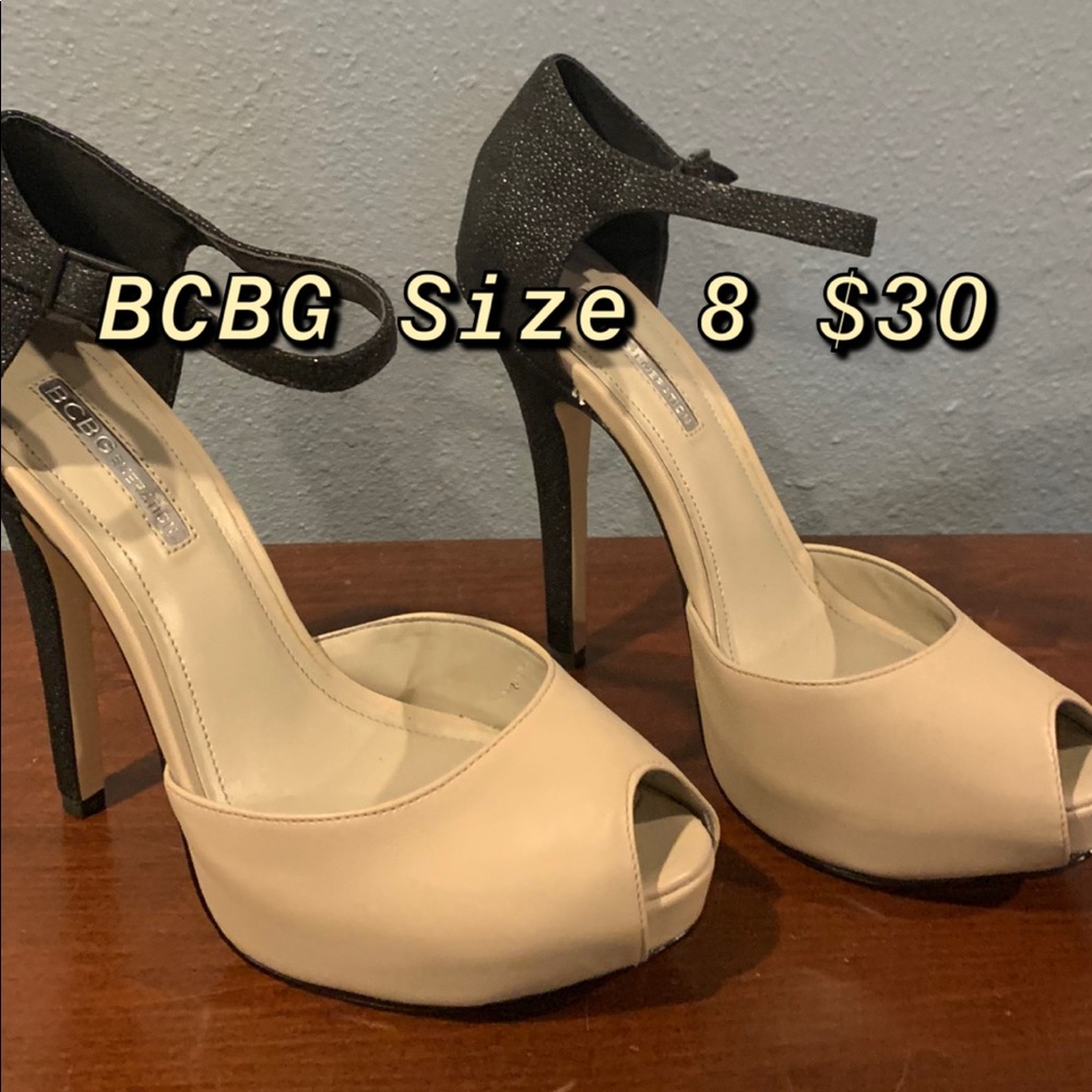 BCBG shoes Size 8